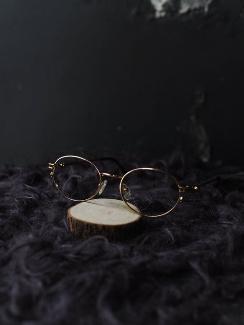 河水山 金沙黃太極圓珠簍空橢圓形細框金屬鏡框 古董眼鏡 Italy/glasses