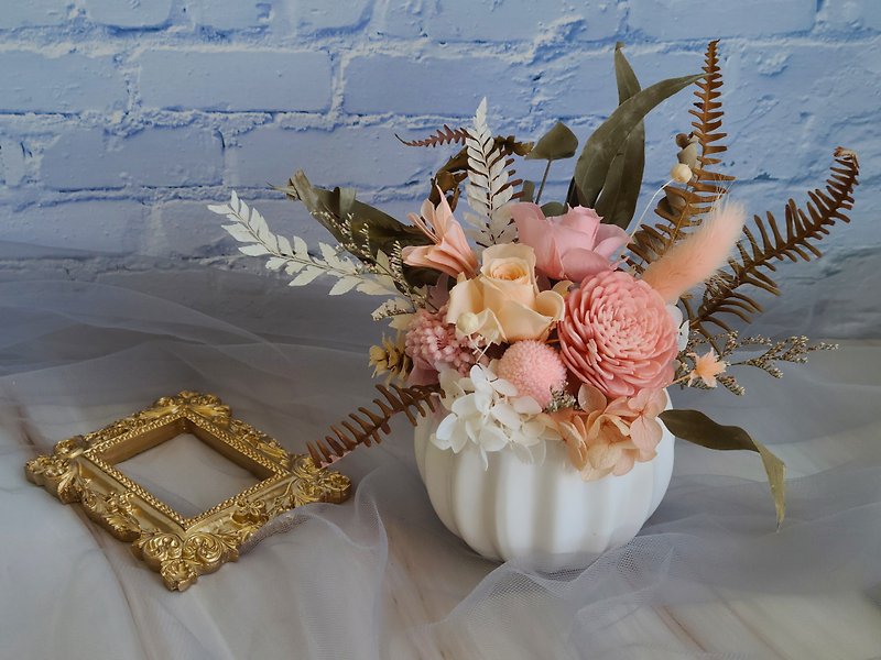 Pumpkin-shaped Preserved Flower Small Table Flower - Dried Flowers & Bouquets - Plants & Flowers Pink