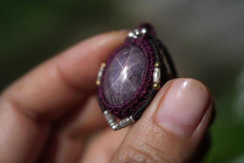 半貴石の謎 スタールビー マクラメネックレス1869 - 項鍊 - 寶石 紅色