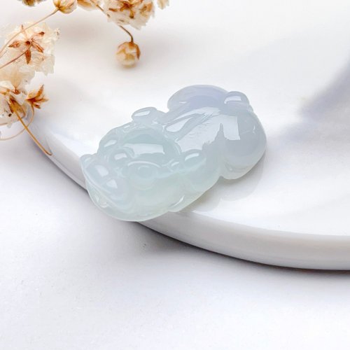 瓔珞珠寶盒 E.L.Jewelry Box 【招財神獸】冰綠種翡翠貔貅吊飾 | 天然緬甸玉翡翠A貨