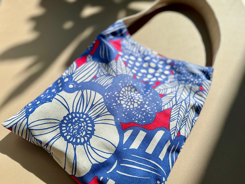 [Ready Stock] Walking bag. Japanese style shoulder handbag - Handbags & Totes - Cotton & Hemp Blue