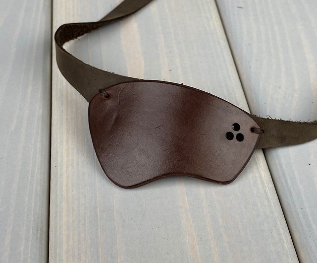  Leather Eye Patch with pattern, Handmade Adjustable Leather Eye  Patch, Slim Eye Patch, Medical Eye Patch, Cosplay Eye Patch : Handmade  Products
