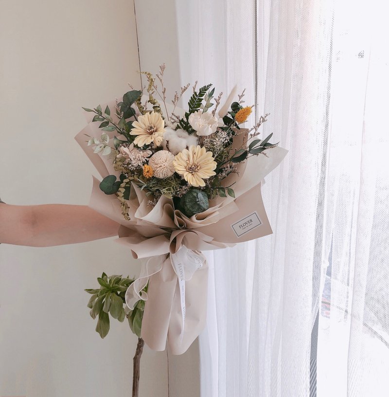 Afar Blessing Gerbera Dry Bouquet - Shop flover Dried Flowers ...