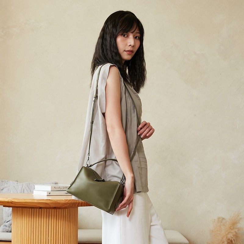 Mini Valley Cube Shoulder Bag-Olive Green/leather bag/shoulder bag/handbag - กระเป๋าแมสเซนเจอร์ - หนังแท้ สีเขียว