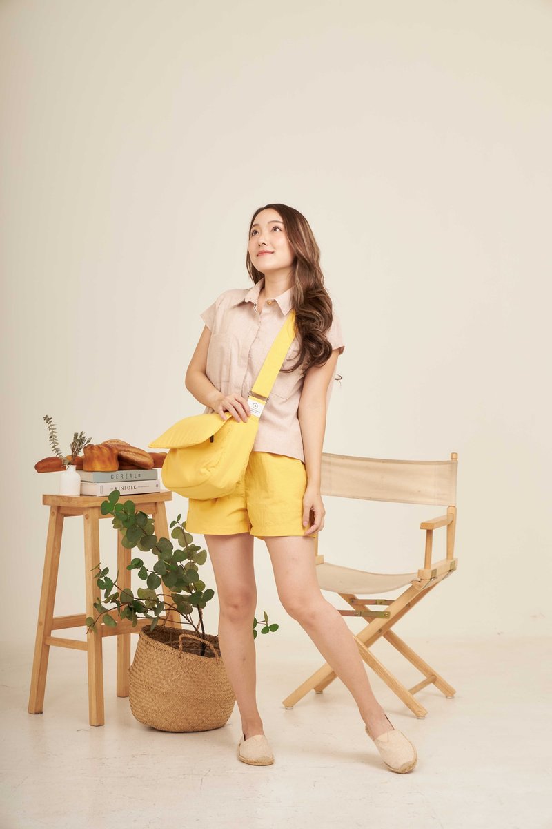 PIE - nylon puffy crossbody bag (yellow) - กระเป๋าถือ - ไนลอน สีเหลือง