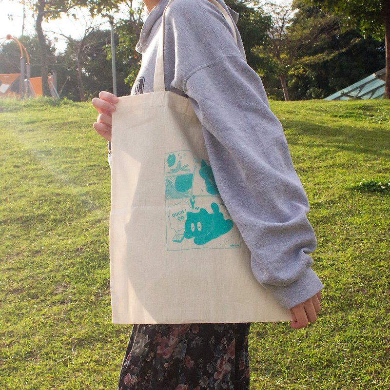 Bags-Hand-made silk-printed bags with small manga - กระเป๋าแมสเซนเจอร์ - ผ้าฝ้าย/ผ้าลินิน สีเขียว