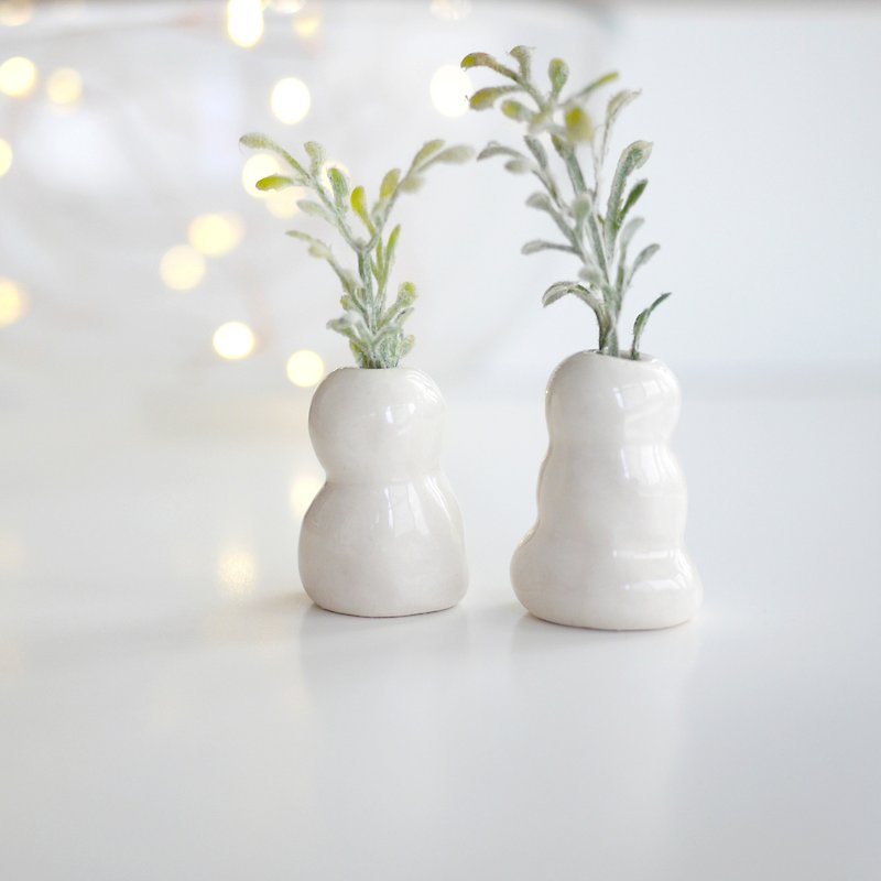 Mini vase | Snowfall series. - Items for Display - Porcelain White