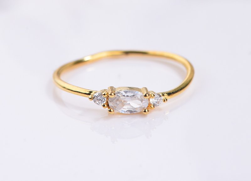 纖巧18k鑽石戒指 婚戒訂製 - 戒指 - 鑽石 白色
