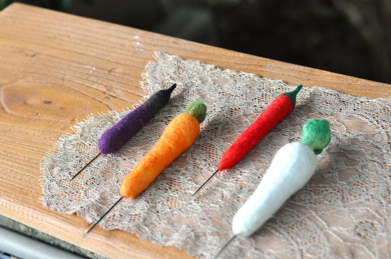 [Onion, Radish] Vegetable Pen Cover Wool Felt Wet Felt Experience Course - เย็บปักถักร้อย/ใยขนแกะ/ผ้า - ขนแกะ 