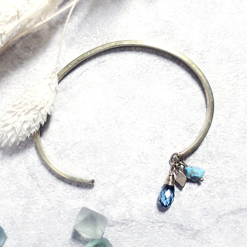 VIIART. Blue coral reef. Swarovski crystal brass bracelet - Bracelets - Other Metals Gold