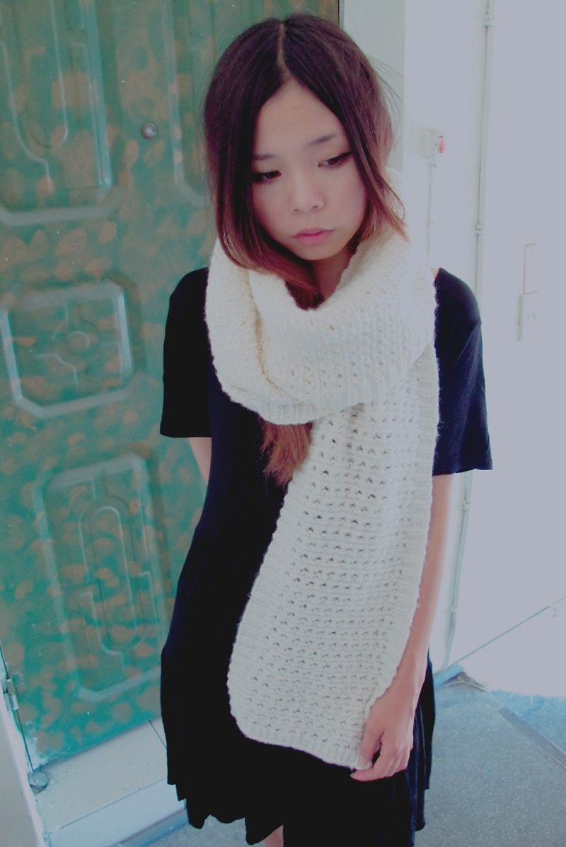 Lan毛線圍巾(米白毛海紗) - 絲巾 - 紙 白色