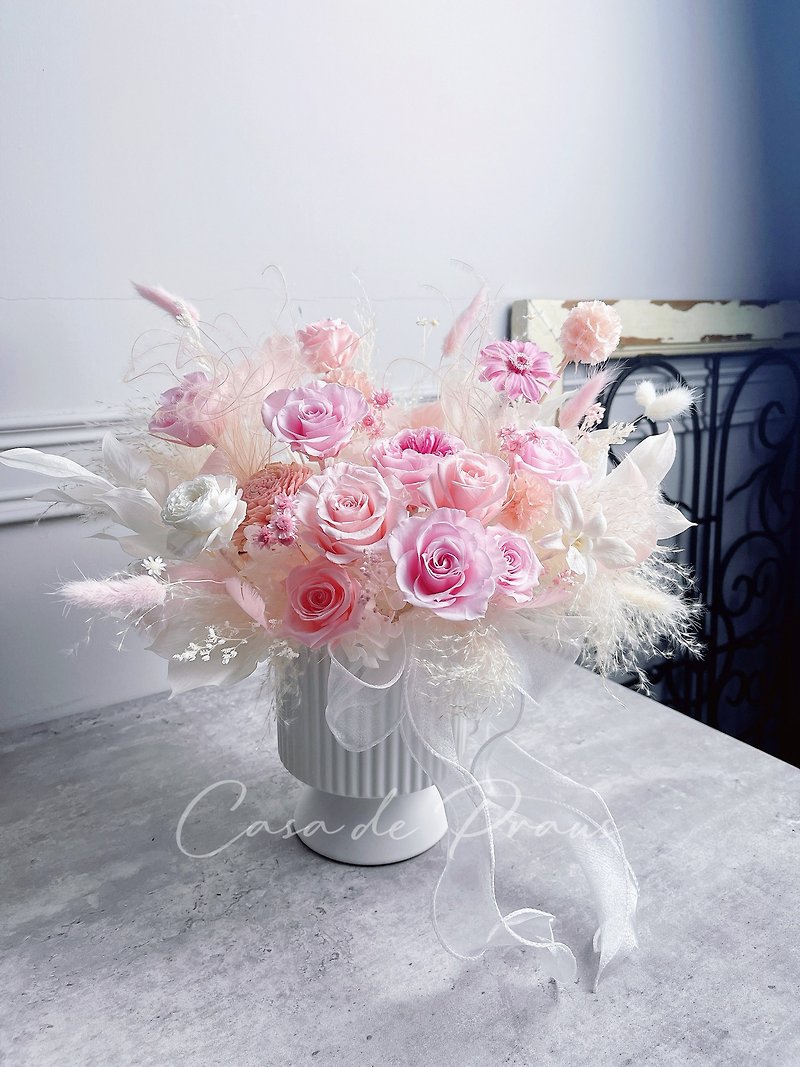 ピンクのロマンチックな永遠のバラのオープニングセレモニー - ドライフラワー・ブーケ - 寄せ植え・花 