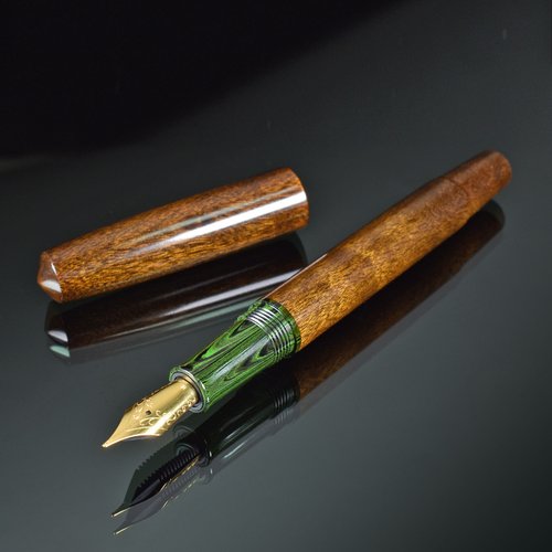 快木文創 CYPRESS CYPRESS 【睥睨山林-陰沉金絲楠木】頂級原木設計款鋼筆