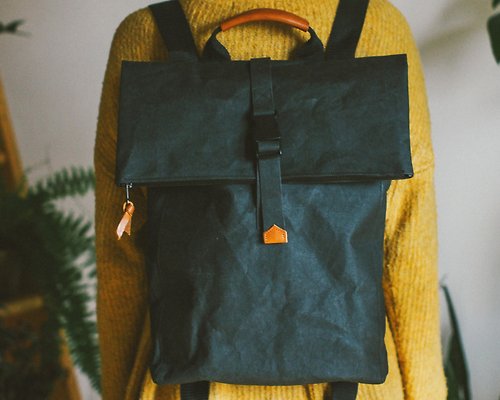Crupon 黑色背包, 折疊式頂部背包, 黑色可水洗紙, 可水洗紙