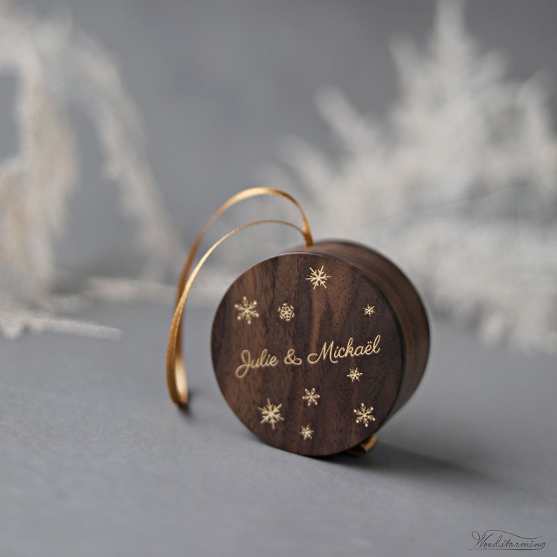 Holiday proposal ring box, hanging round Christmas tree ornament, keepsake box - Storage - Wood 