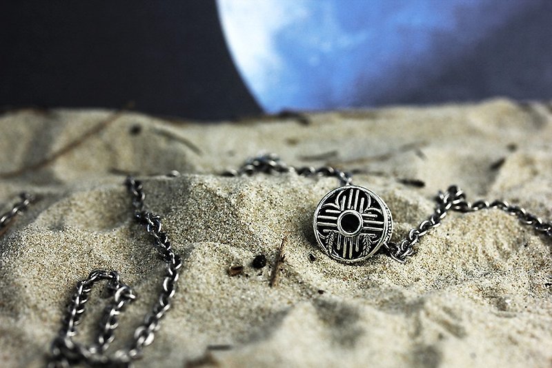 OHM-Howling At The Moon - Charms - Silver 