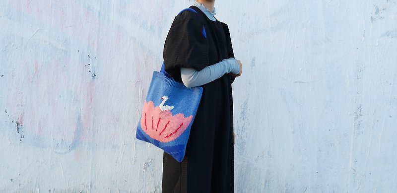 Knit Bags | Swan Lake - กระเป๋าแมสเซนเจอร์ - เส้นใยสังเคราะห์ สีน้ำเงิน