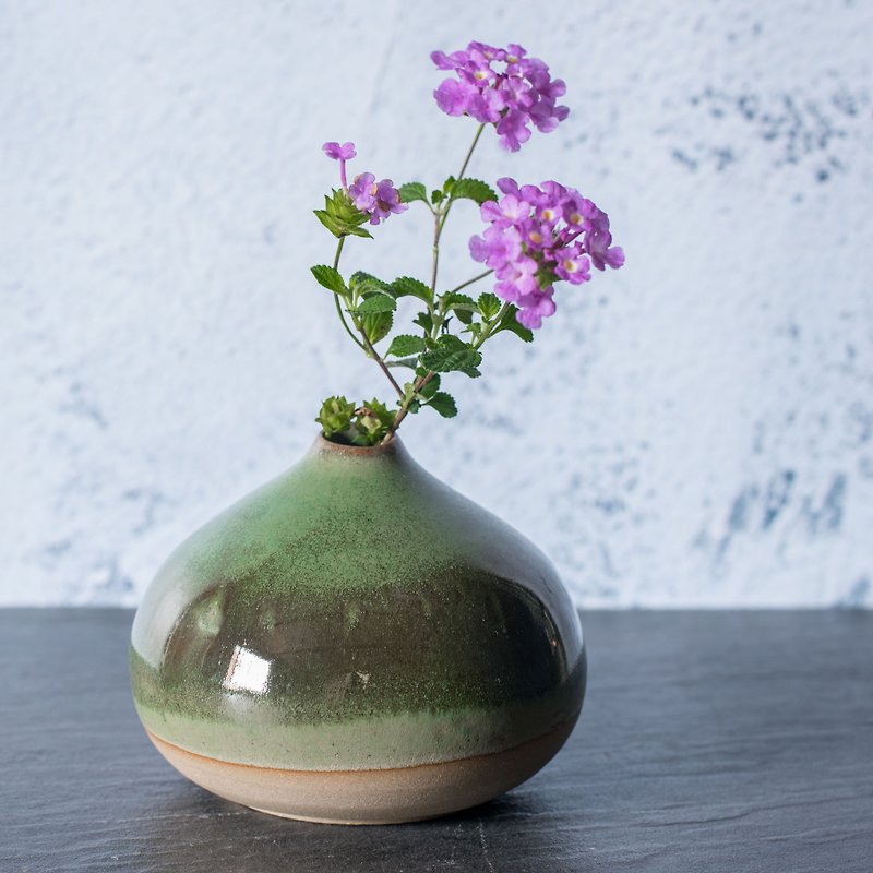 悪い栗ボトル/ NRK···花の釉薬焼成手作りの陶器 - 花瓶・植木鉢 - 陶器 グリーン