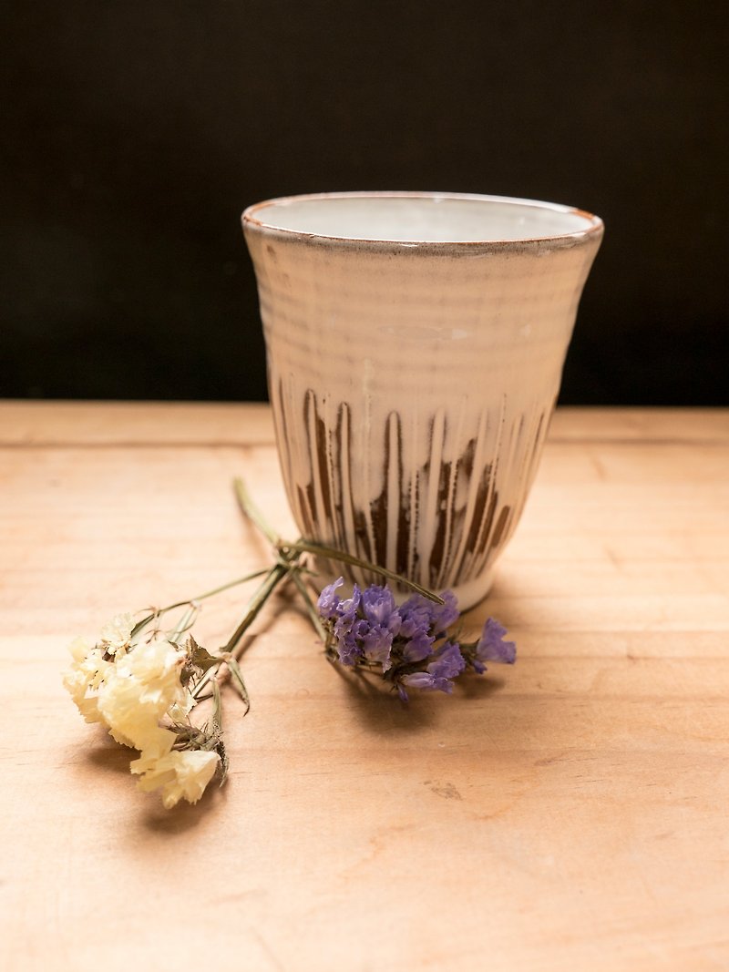 日本の白 - カップを保持するためのない手 - マグカップ - 陶器 