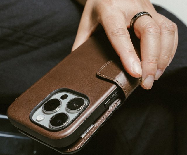 NOMAD iPhone 16 Plus 6.7 モダン クラシック レザー ケース NOMAD iPhone 16 Plus 6.7 モダン クラシック レザー ケース