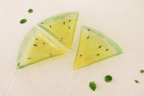 Highlight Come Back-Watermelon Kiln Fired Glass Plate/Yellow