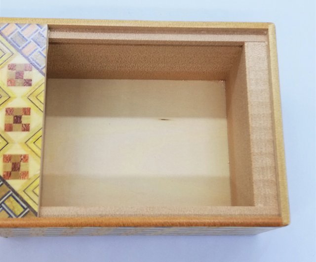 4 sun 7 steps Japanese puzzle box Himitsu-bako Hakone Yosegi-zaiku