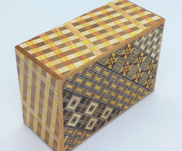 4 sun 7 steps Japanese puzzle box Himitsu-bako Hakone Yosegi-zaiku