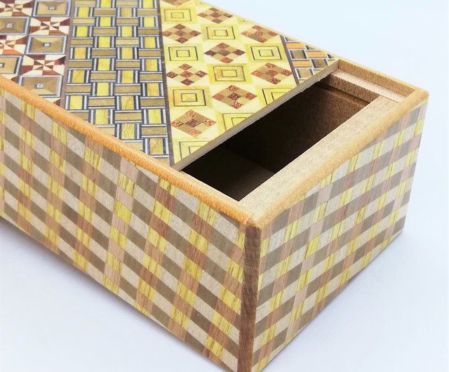 4 sun 7 steps Japanese puzzle box Himitsu-bako Hakone Yosegi-zaiku