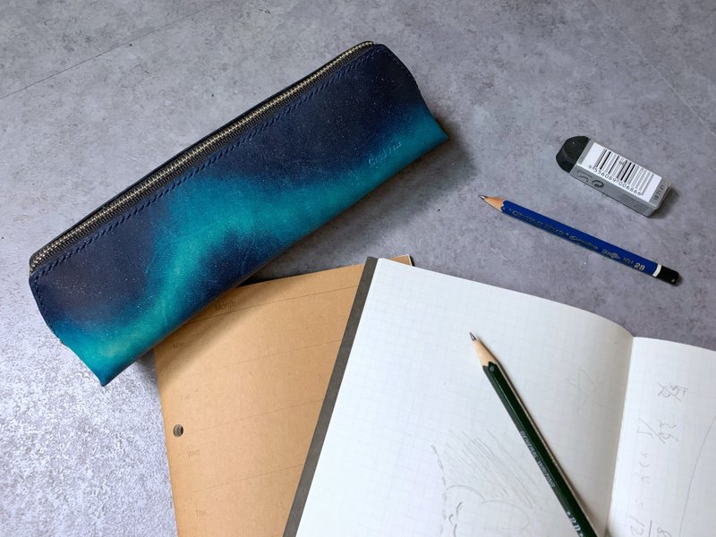 Hand dyed leather aurora night sky dark blue green pencil case - กล่องดินสอ/ถุงดินสอ - หนังแท้ หลากหลายสี