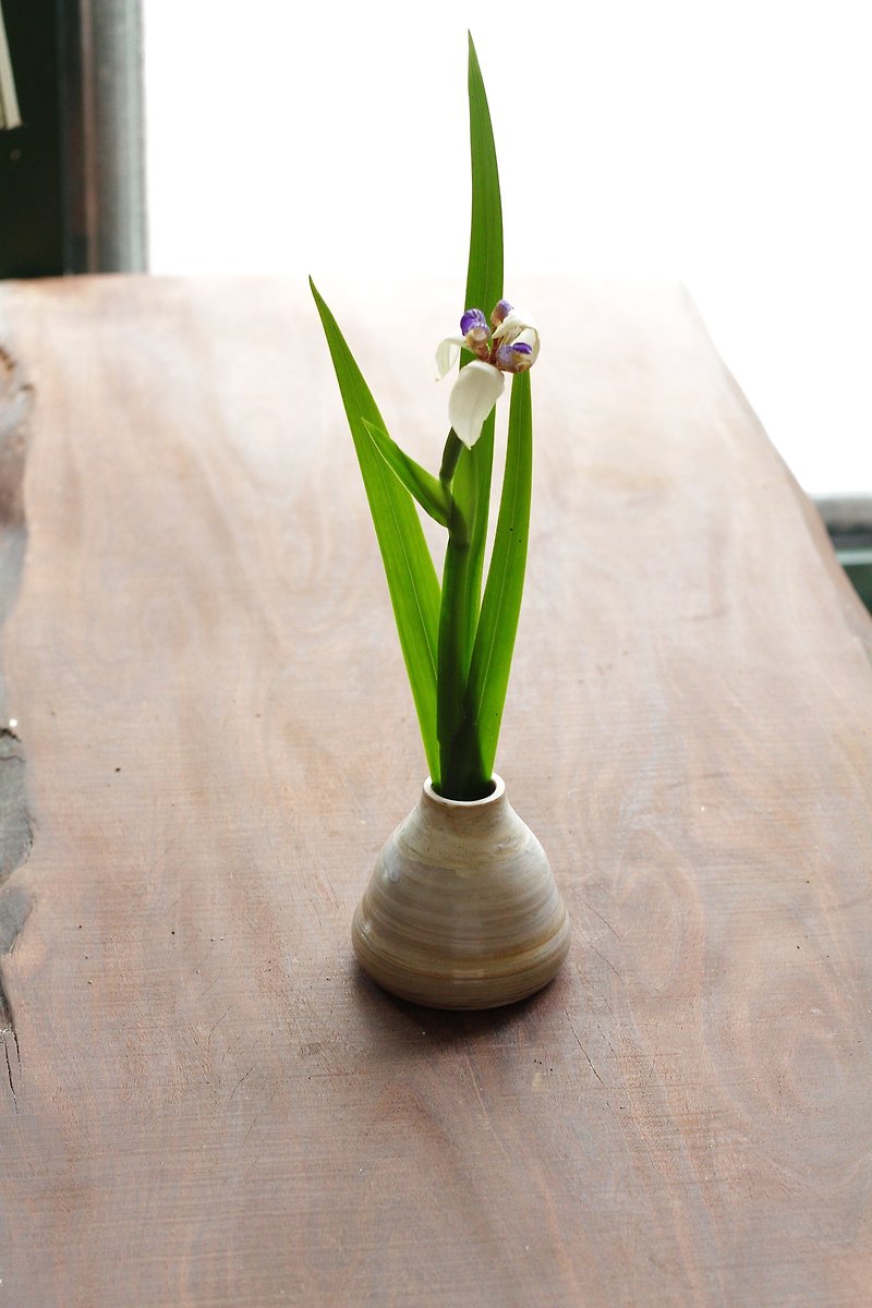 日本瓷土陶土絞胎手工小花瓶 - 花瓶/陶器 - 陶 金色