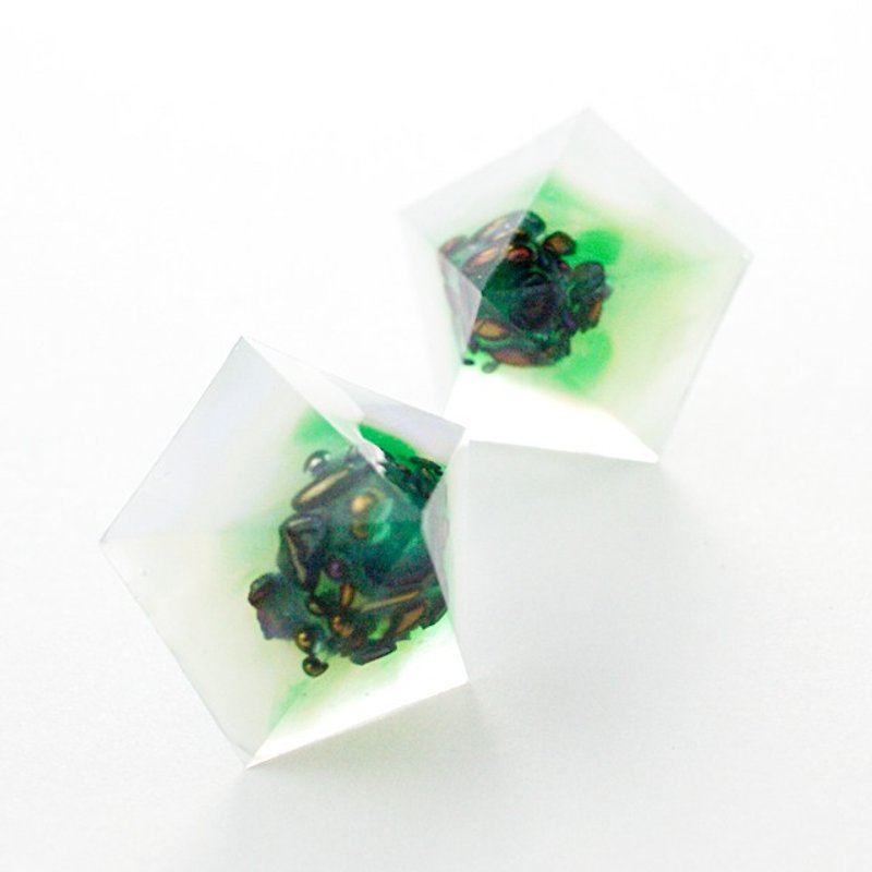 Pentagon earrings (beautiful gravel) - ต่างหู - วัสดุอื่นๆ สีเขียว