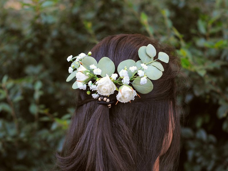 Wedding hair comb Roses. Bridal floral headpiece. Flower hair accessories. 婚禮髮飾 - Hair Accessories - Other Materials White