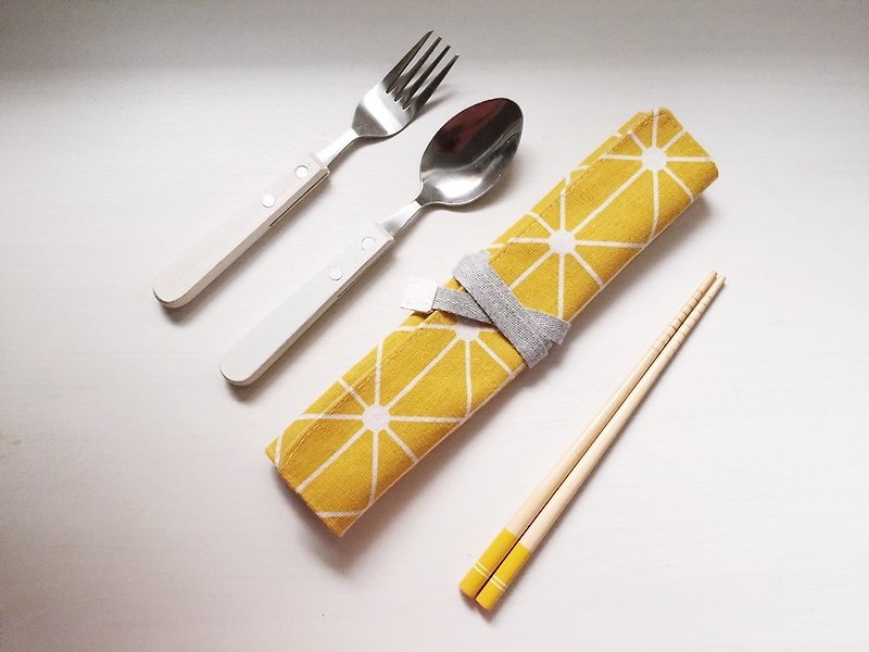 hairmo Japanese triangle eco-friendly chopsticks set/tableware bag/pen bag - Chopsticks - Cotton & Hemp Yellow
