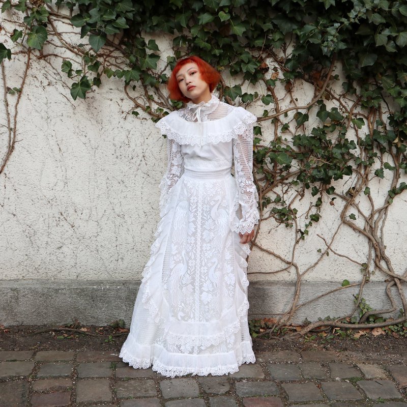 Pumpkin Vintage. Extreme dream big piece collar lace 70s senior custom dress - Evening Dresses & Gowns - Other Materials White