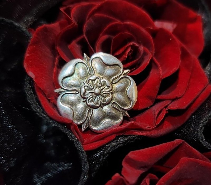 1946年純銀約克王朝玫瑰古董胸針項鍊兩用(有Hallmark)聖誕禮盒 - 項鍊 - 純銀 銀色