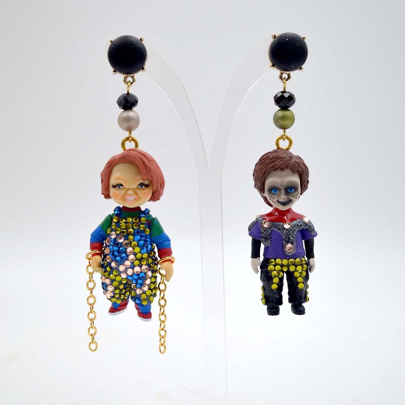 Child's Play Chajiva Ghost Back to the Ghost Ghost Invasion Horror Doll Earrings Embellished with Swarovski Crystals - Earrings & Clip-ons - Other Materials Multicolor