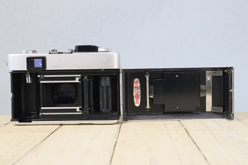 完動品】オールドフィルムカメラ コニカ KONICA C35 FD S