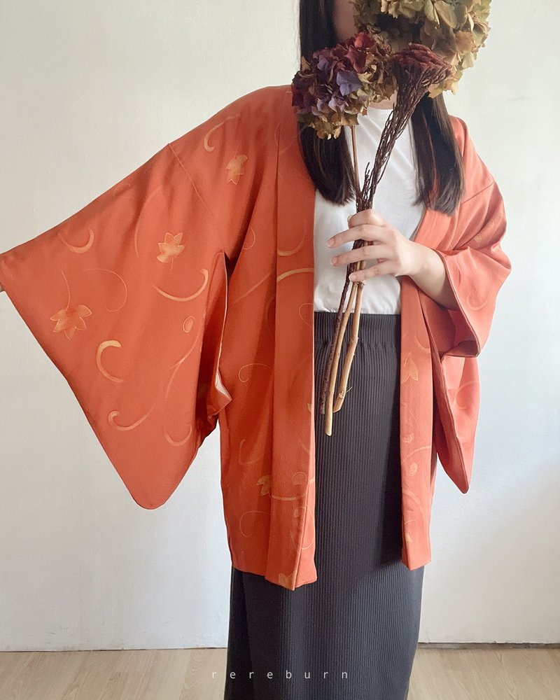 日本製和風印花薄款橘紅色楓葉古著羽織和服外套 - 女大衣/外套 - 聚酯纖維 橘色