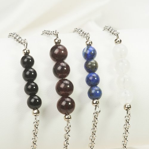 Sense Jewel Bracelet with 4 auspicious Stone, stainless steel chain, Kochakrit chain pattern, enhancing auspiciousness.