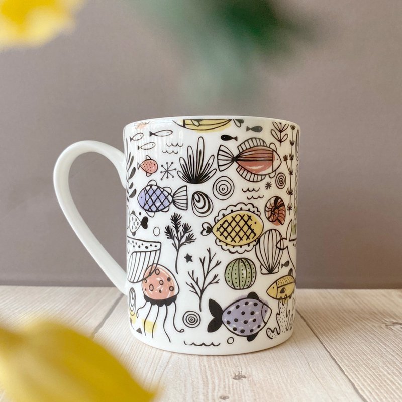 Simple line marine life mug birthday gift gift exchange gift - แก้วมัค/แก้วกาแฟ - เครื่องลายคราม หลากหลายสี