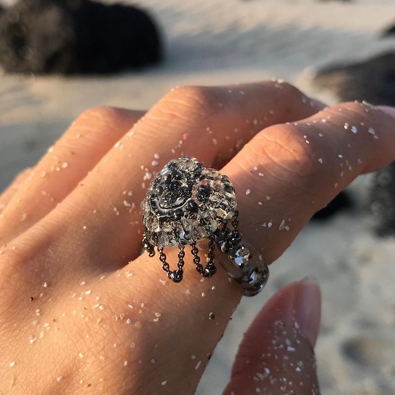 Jellyfish Love Ring - General Rings - Other Materials Black