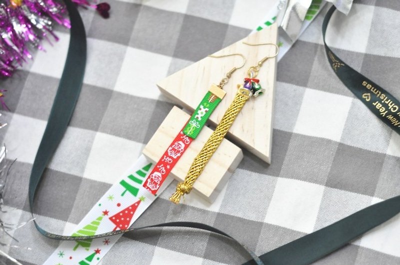 手作りのクリスマスイヤリングシンプルなロープをmagichand - ピアス・イヤリング - 金属 多色