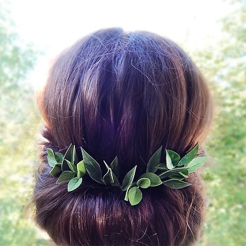 FloraFantasyIZ Green leaf hair pins Greenery wedding hair piece Bridal floral hairpiece Bride