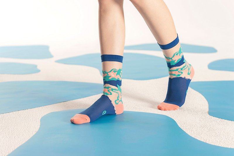 地熱谷 透明中筒襪 - 襪子 - 深藍 - 襪子 - 尼龍 藍色
