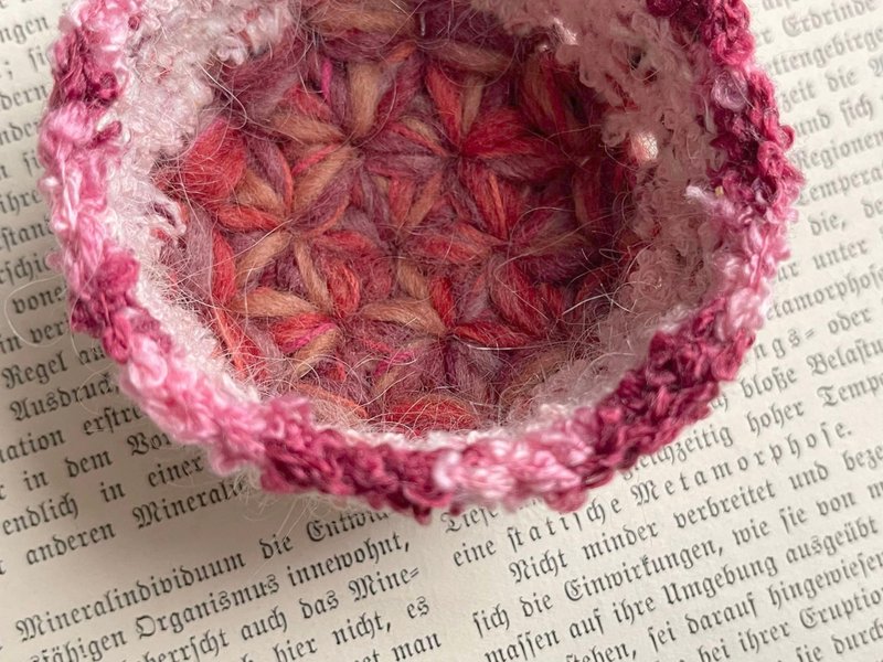 Knitting 生命之花置物籃 - 鴻 - 居家收納/收納盒/儲物盒 - 棉．麻 紅色