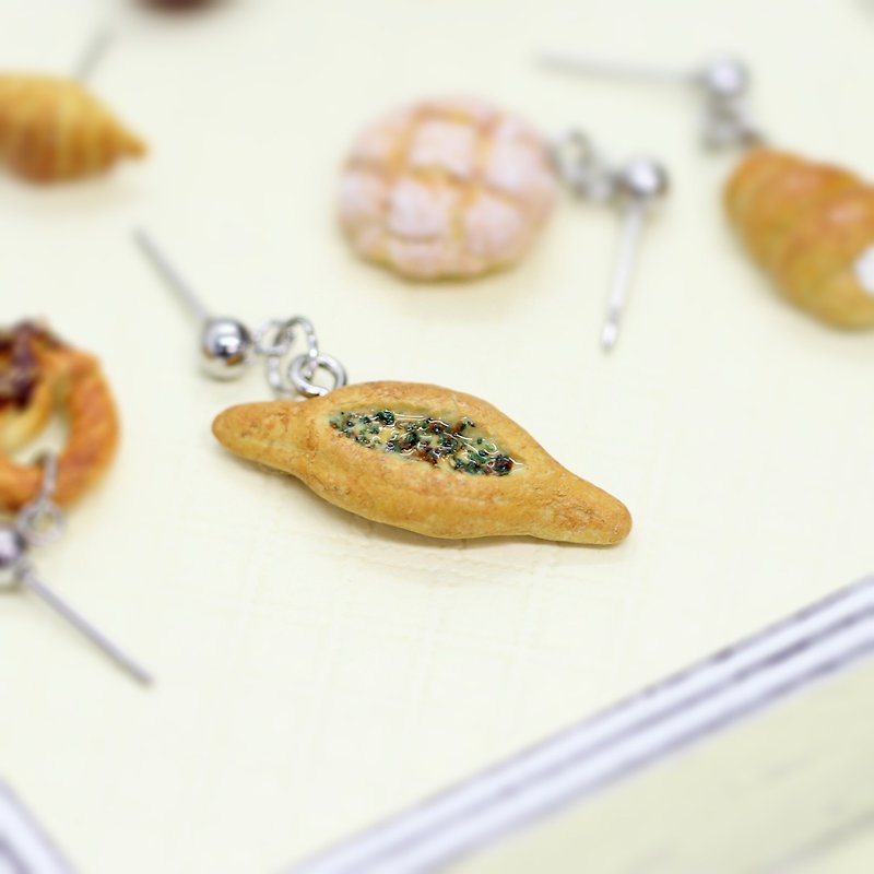 Bread Carnival Pocket Earrings-sold separately - Earrings & Clip-ons - Clay Orange