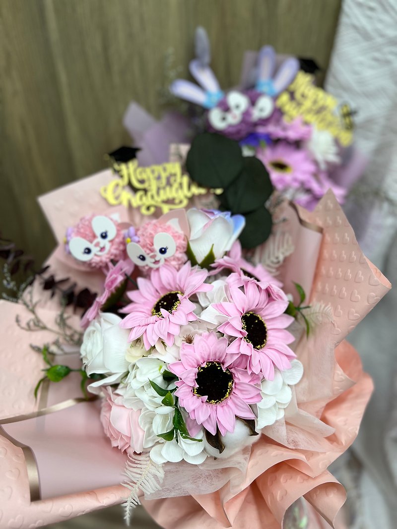 Graduation bouquet/soap flower - จัดดอกไม้/ต้นไม้ - พืช/ดอกไม้ 