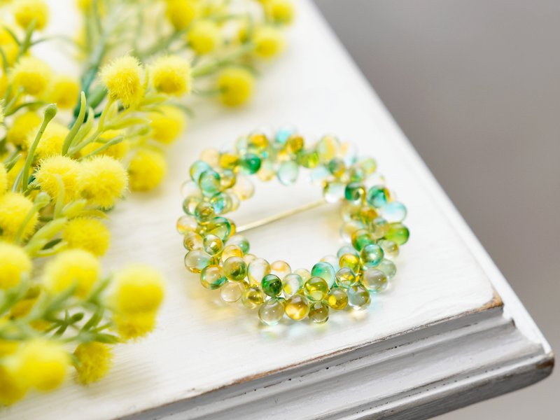 [Brooch, Medium size] Mimosa wreath - Brooches - Glass Yellow