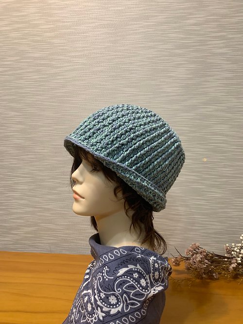 hm98k 走吧！編織 線條感平頂鐘形帽。莫蘭迪 藍+綠。一年四季款。休閒散步。