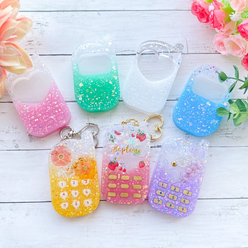 Mobile phone shaker keychain with name engraving - ที่ห้อยกุญแจ - เรซิน สีแดง